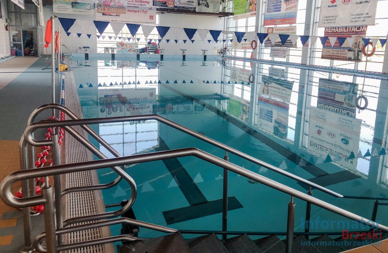 Nowy regulamin Krytej Pływalni w Brzesku. Mieszkańcy sceptycznie nastawieni