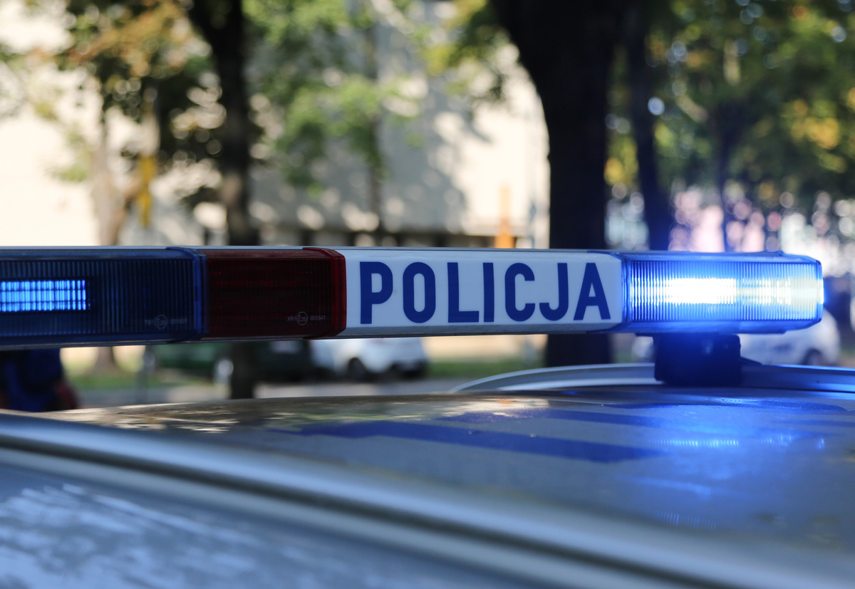 Wrzucił do sieci film ze swojej szaleńczej jazdy. Policjanci ustalili pirata drogowego i zarazem autora nagrania