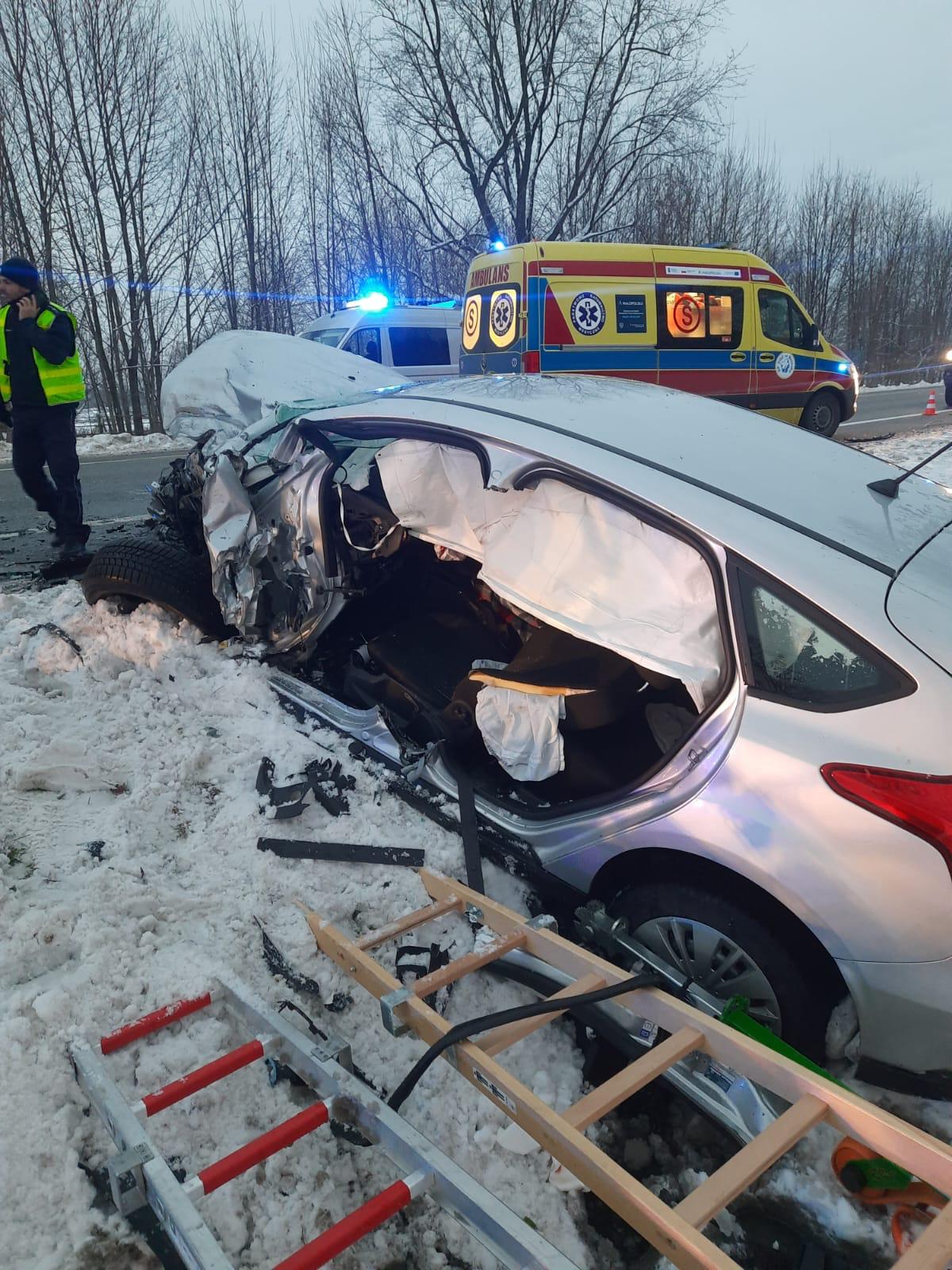 Jadowniki. Zderzenie dwóch samochodow osobowych / 9 grudnia 2023 r.