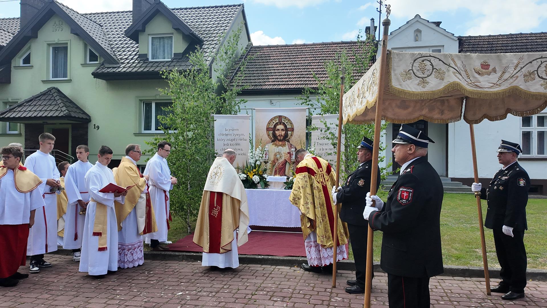 Procesja Bożego Ciała w Szczepanowie / 30 maja 2024 r. / zdjęcia i video