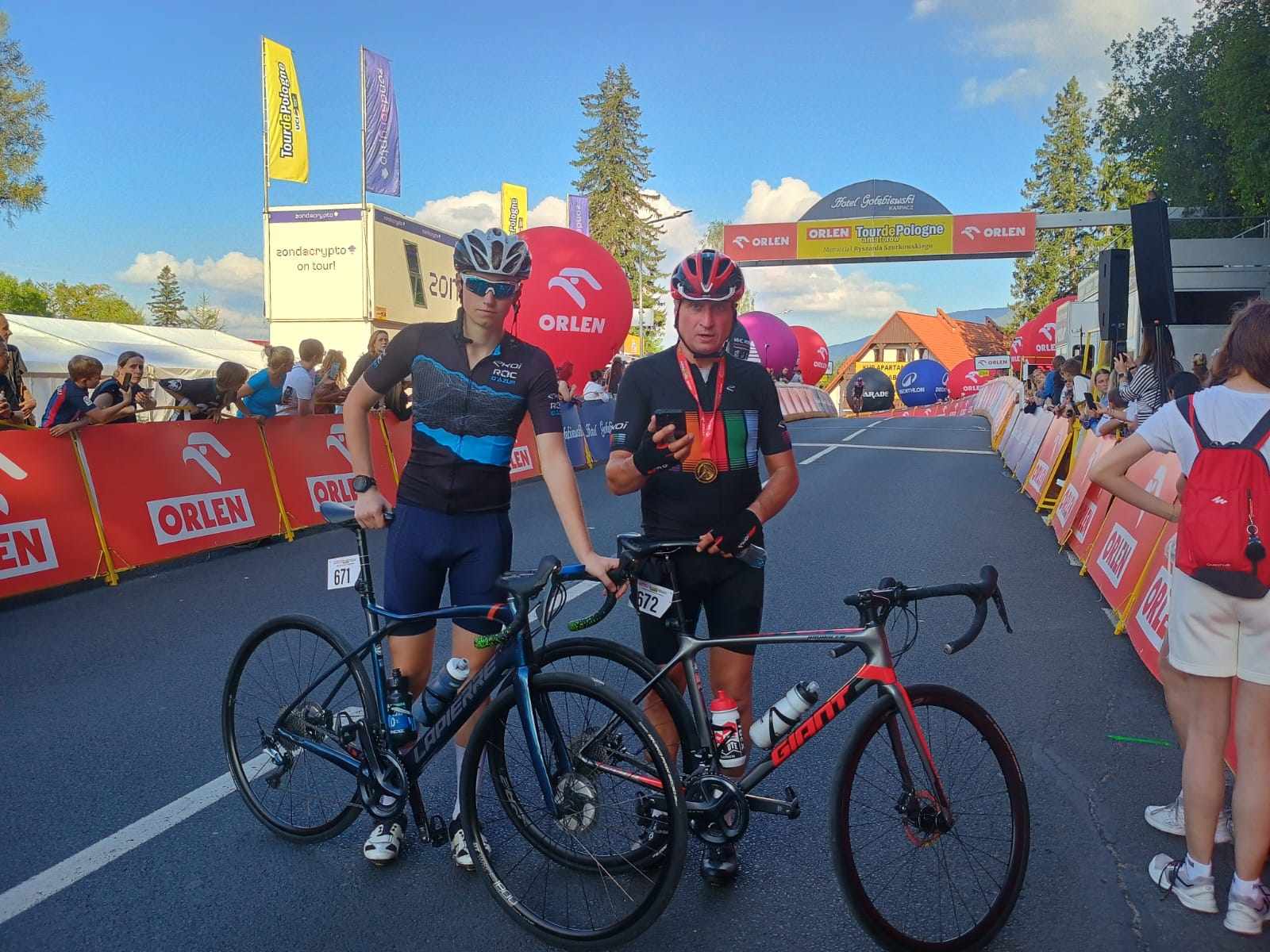 Zawodnicy z Powiatu Brzeskiego na Tour De Pologne Amatorów 2024 w Karpaczu / zdjęcia