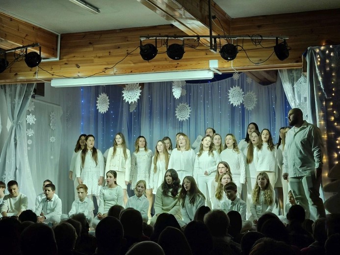 30-lecie Grupy Teatralnej GT z Parafii Miłosierdzia w Brzesku / zdjęcia & video