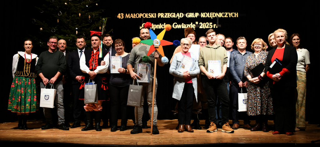 Szczodroki i droby! Za nami 43. Małopolski Przegląd Grup Kolędniczych „O Lipnicką Gwiazdę” / zdjęcia i video