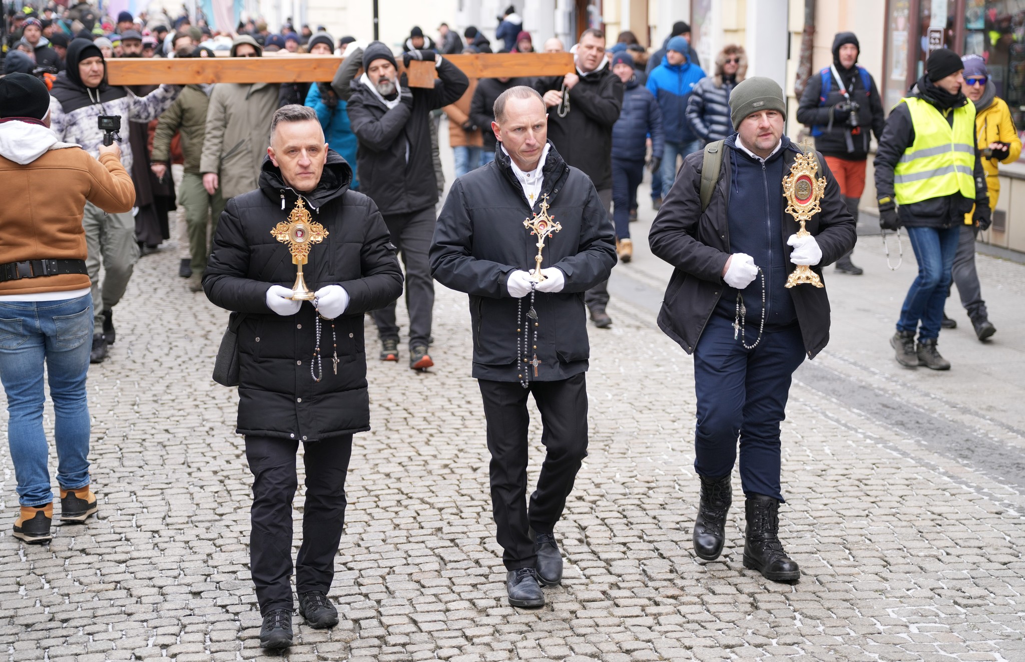 Wojownicy Maryi z Brzeska uczestniczyli w ogólnopolskim spotkaniu Ruchu Wojowników Maryi w Nowym Sączu / zdjęcia