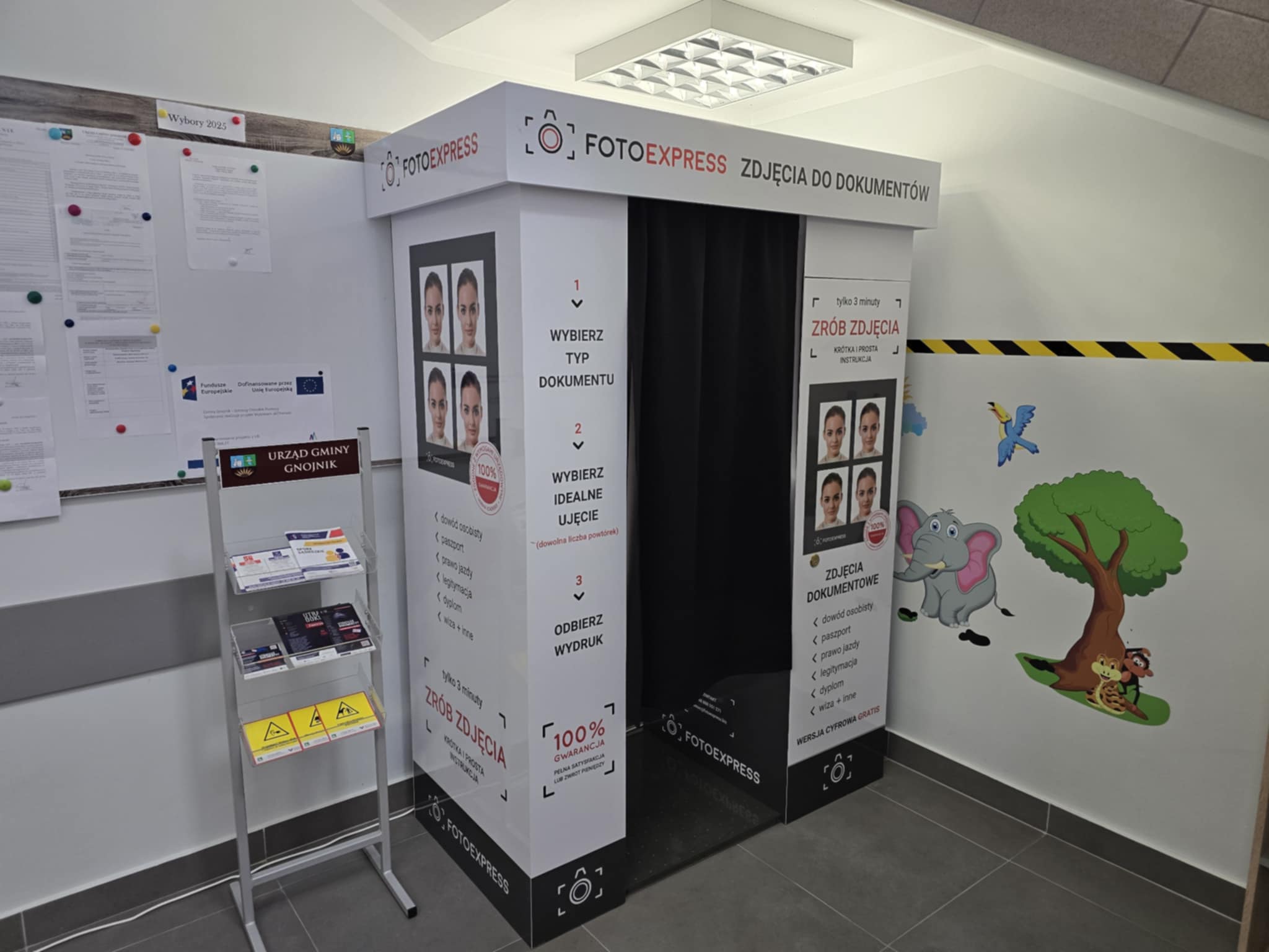 Fotokabina w Urzędzie Gminy Gnojnik – innowacyjne udogodnienie dla mieszkańców