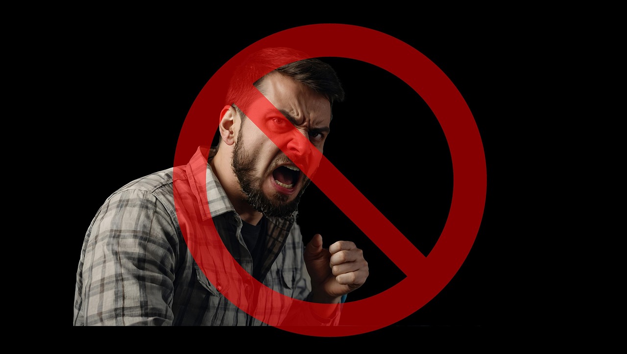 Znieważył ratowników medycznych. Mieszkańcowi Bochni grożą 3 lata więzienia