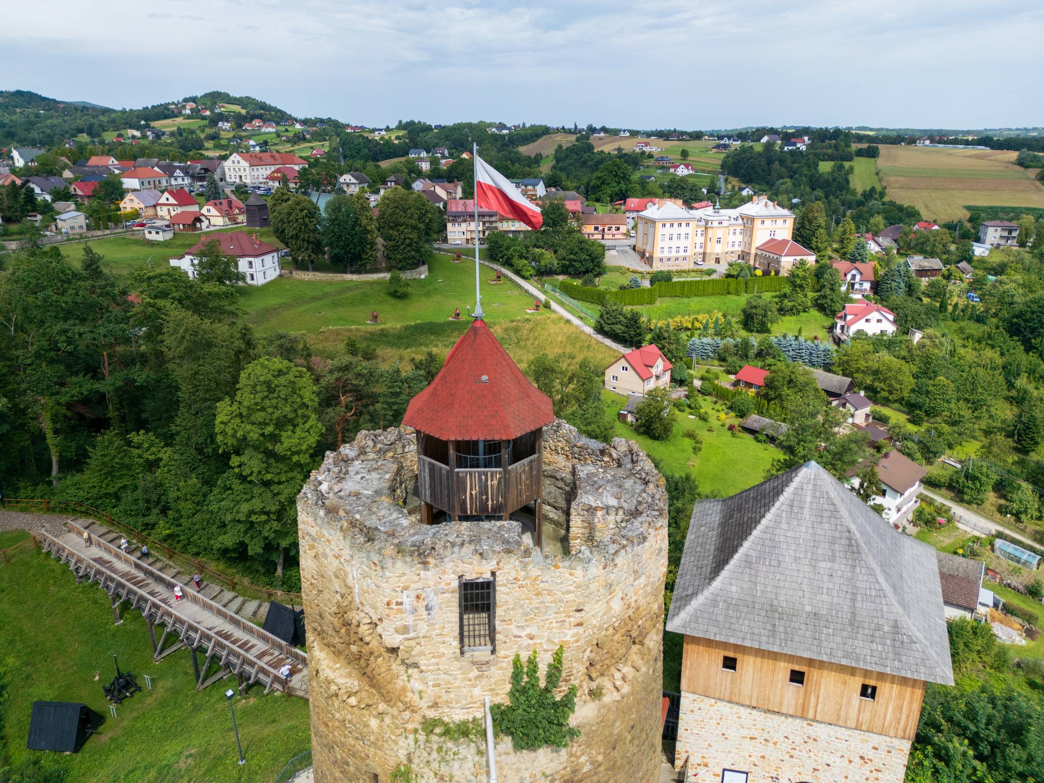 Rządowa dotacja na zakup domu dla Romów w Czchowie do zwrotu.