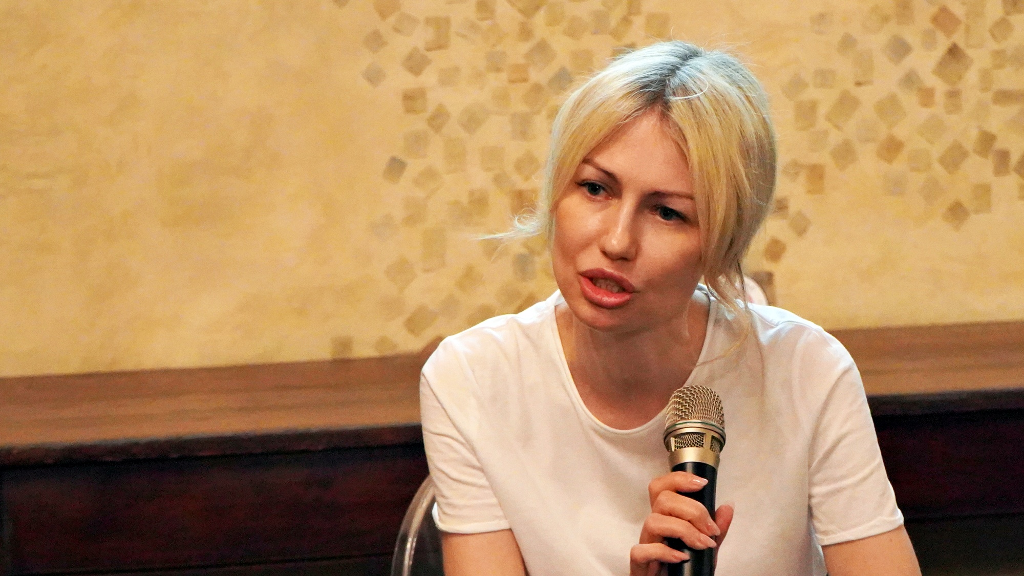 O rabunku dzieł sztuki przez Niemców. Wykład Magdaleny Ogórek w tarnowskim muzeum / zdjęcia