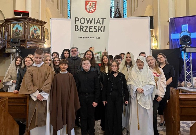 Cisza. Cień. Krzyż – Misterium Męki Pańskiej w Jadownikach