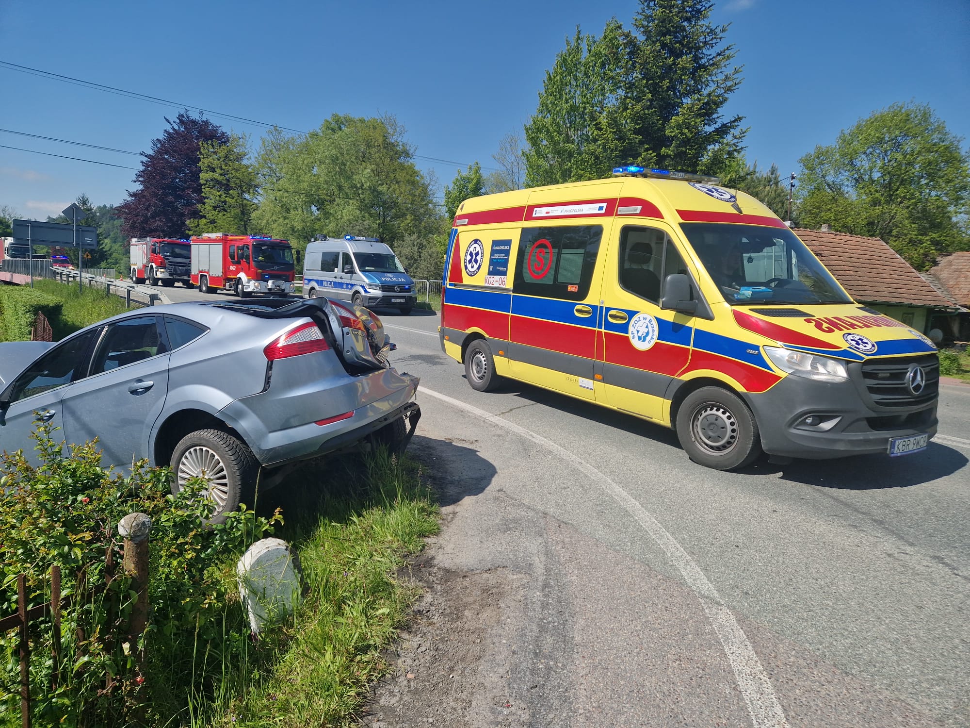 Uszew. Kolejny wypadek na pechowym skrzyżowaniu / zdjęcia