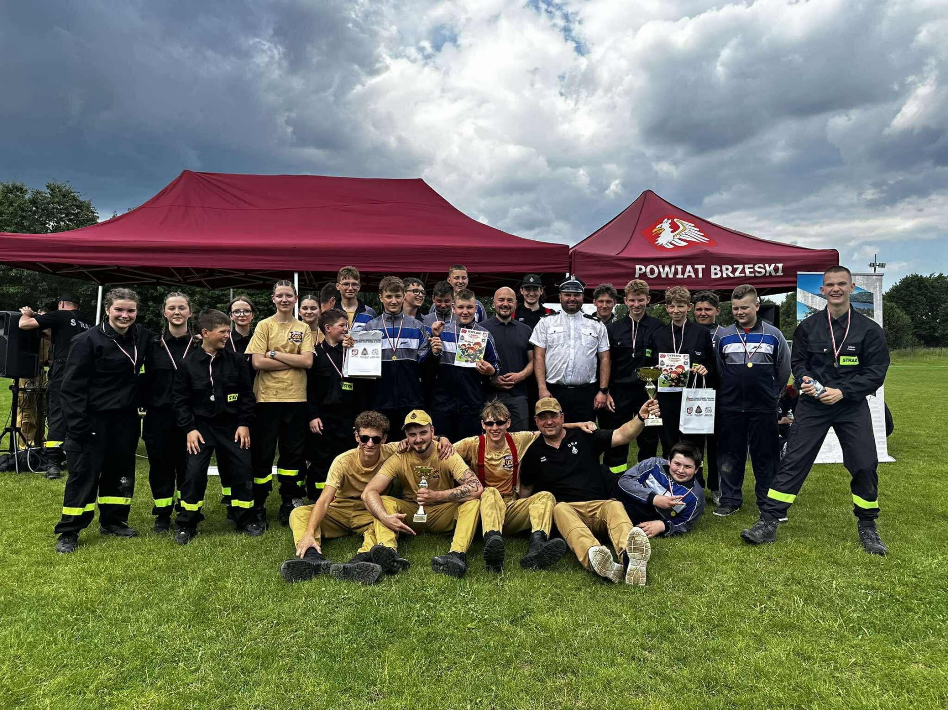 Sukcesy młodych druhów z Gminy Dębno na powiatowych zawodach pożarniczych