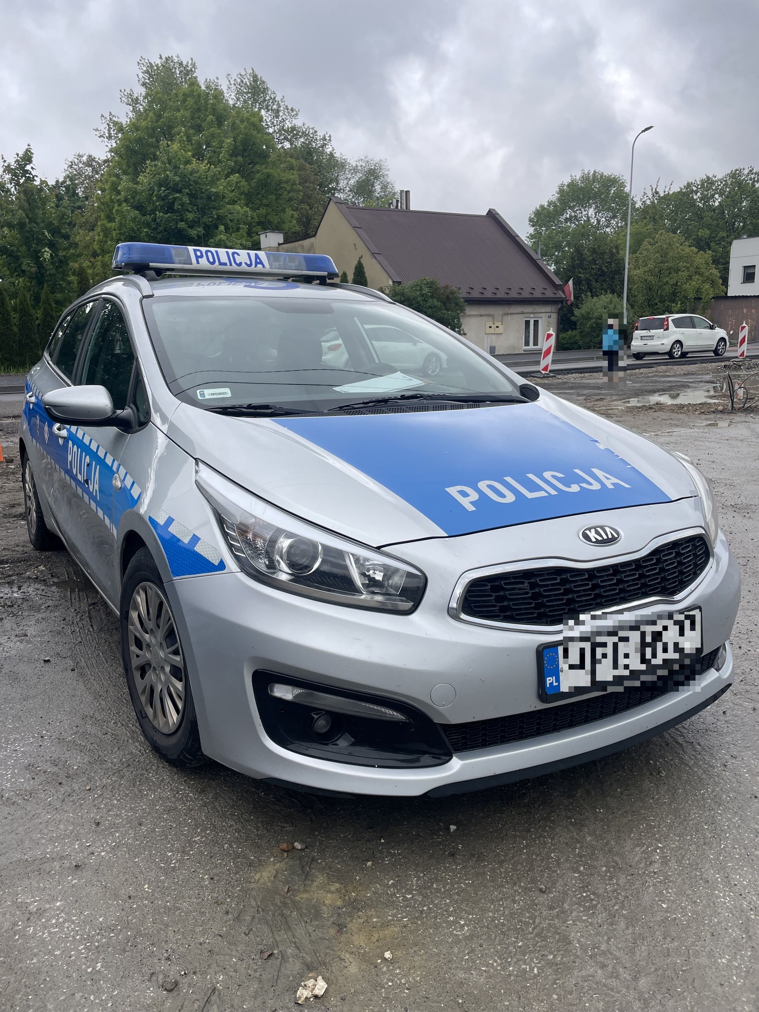 Potrącenie 12 latka w Tarnowie. Chłopiec wbiegł pod samochód.