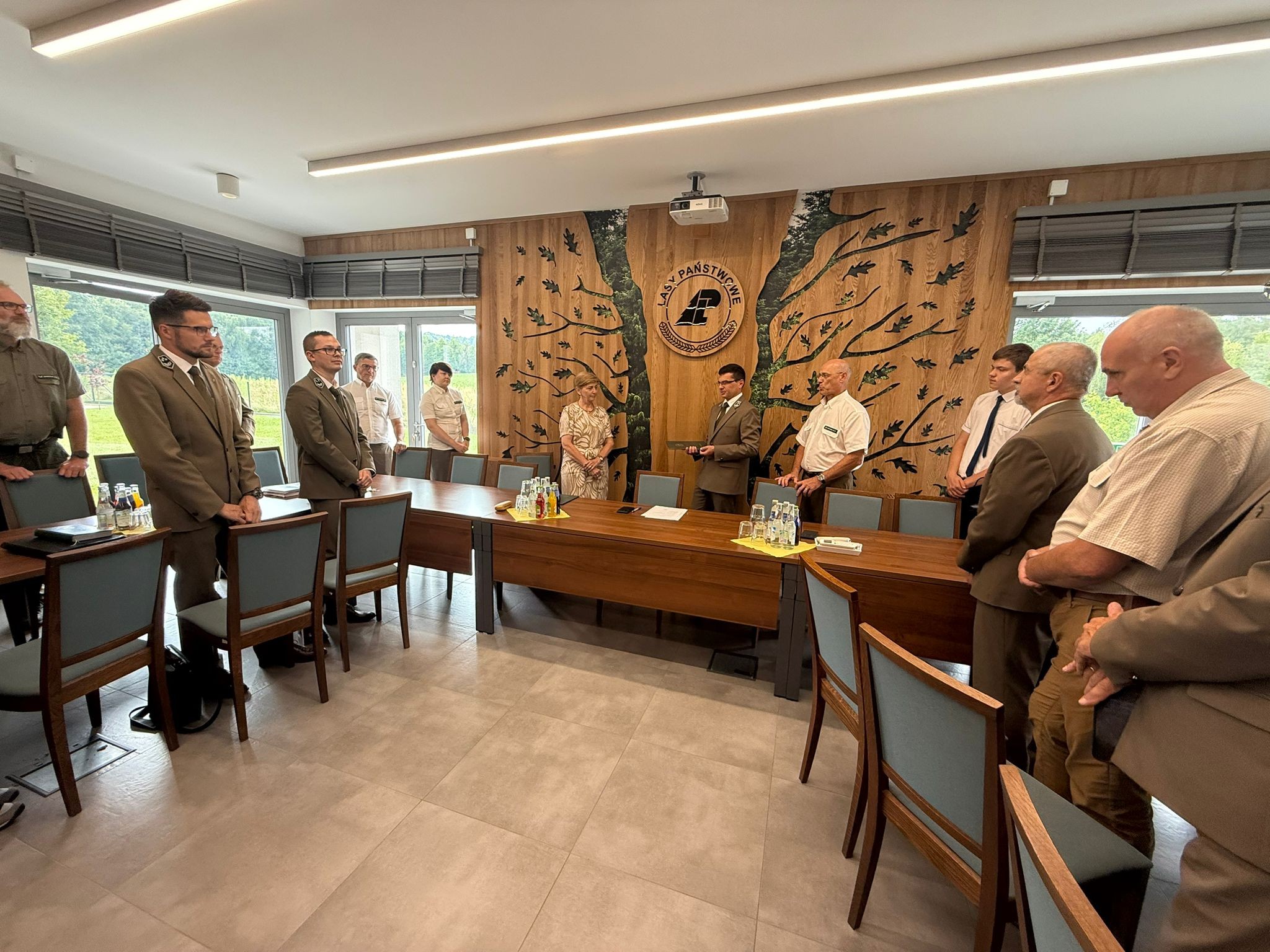 Małgorzata Przybyło żegna się z Nadleśnictwem Brzesko po 37 latach pracy