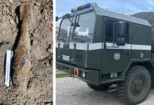 Pocisk artyleryjski moździerzowy o kalibrze 150 mm o zasięgu rażenia do 200 metrów w ziemi, samochód wojskowy - saperzy