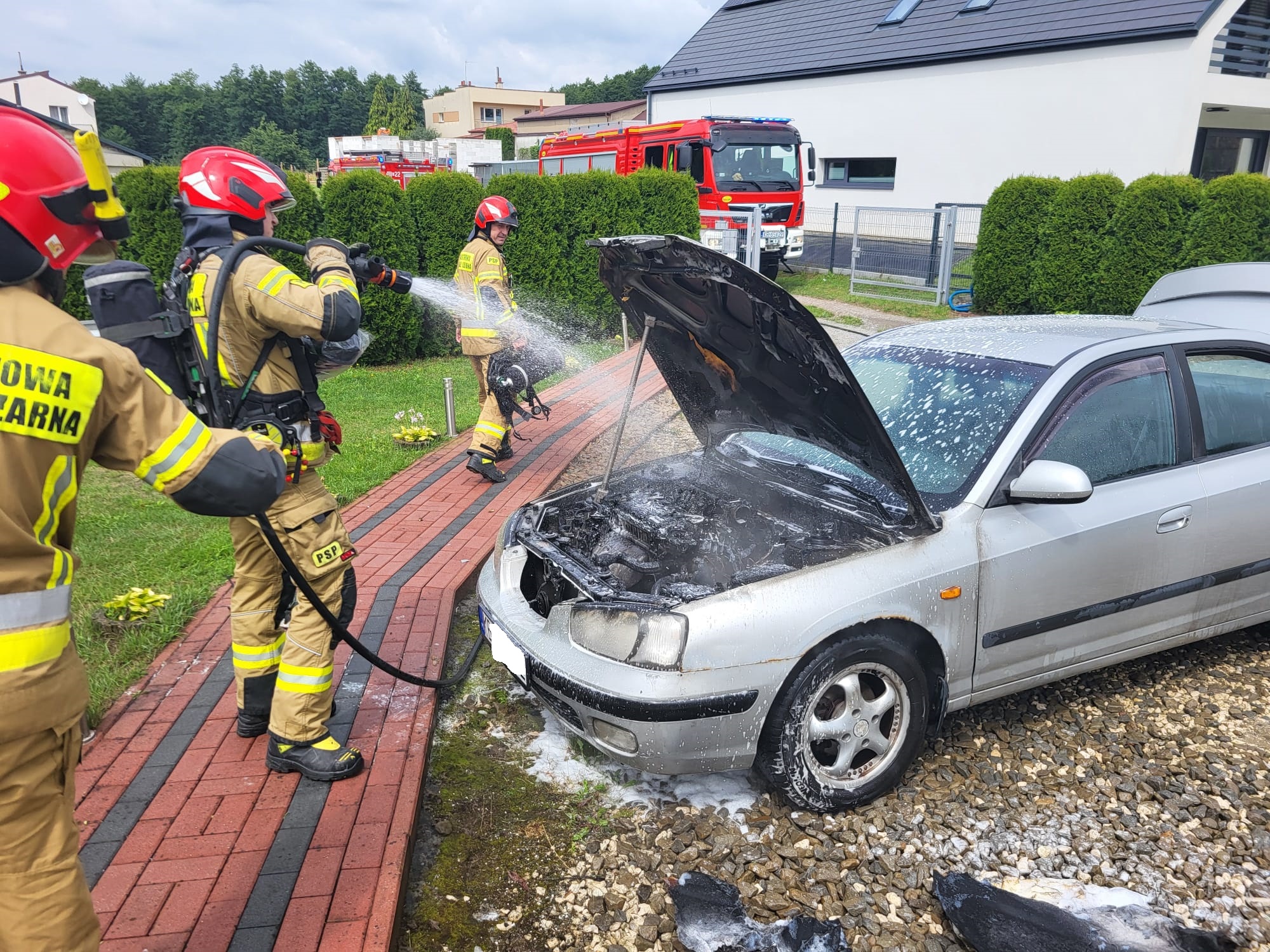 Brzesko. Pożar w samochodzie osobowym