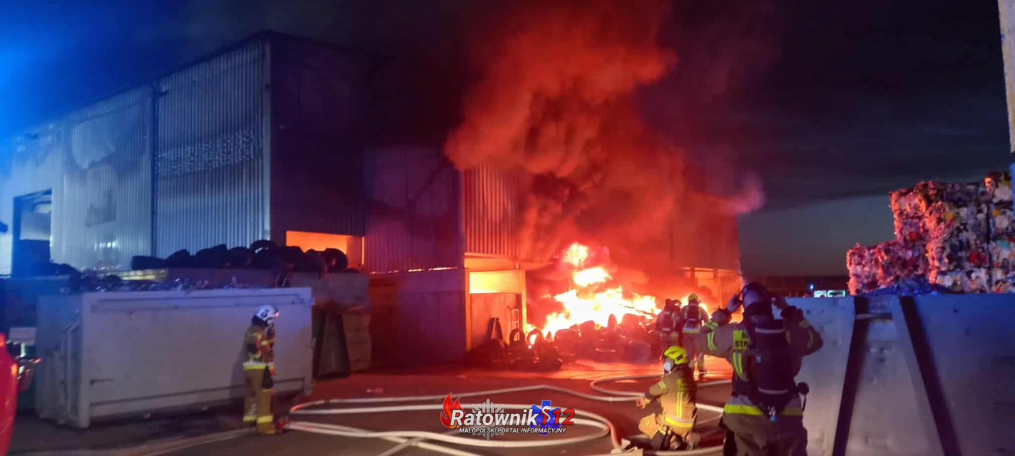 Bochnia. Pożar w zakładzie przetwórstwa odpadów