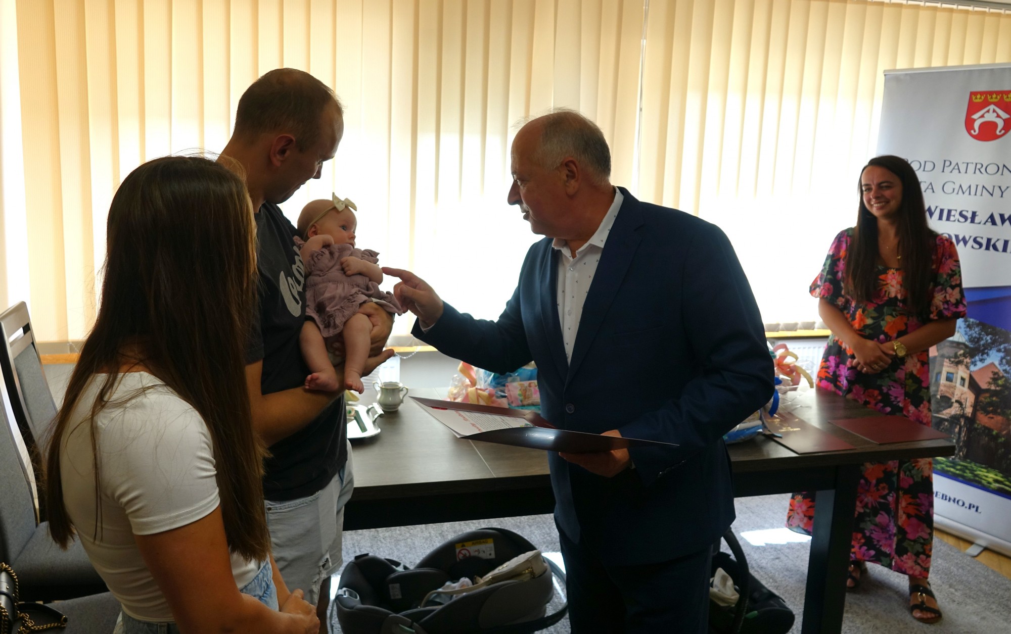 Dębińskie Wyprawki dla Malucha ponownie trafiły do najmłodszych mieszkańców gminy