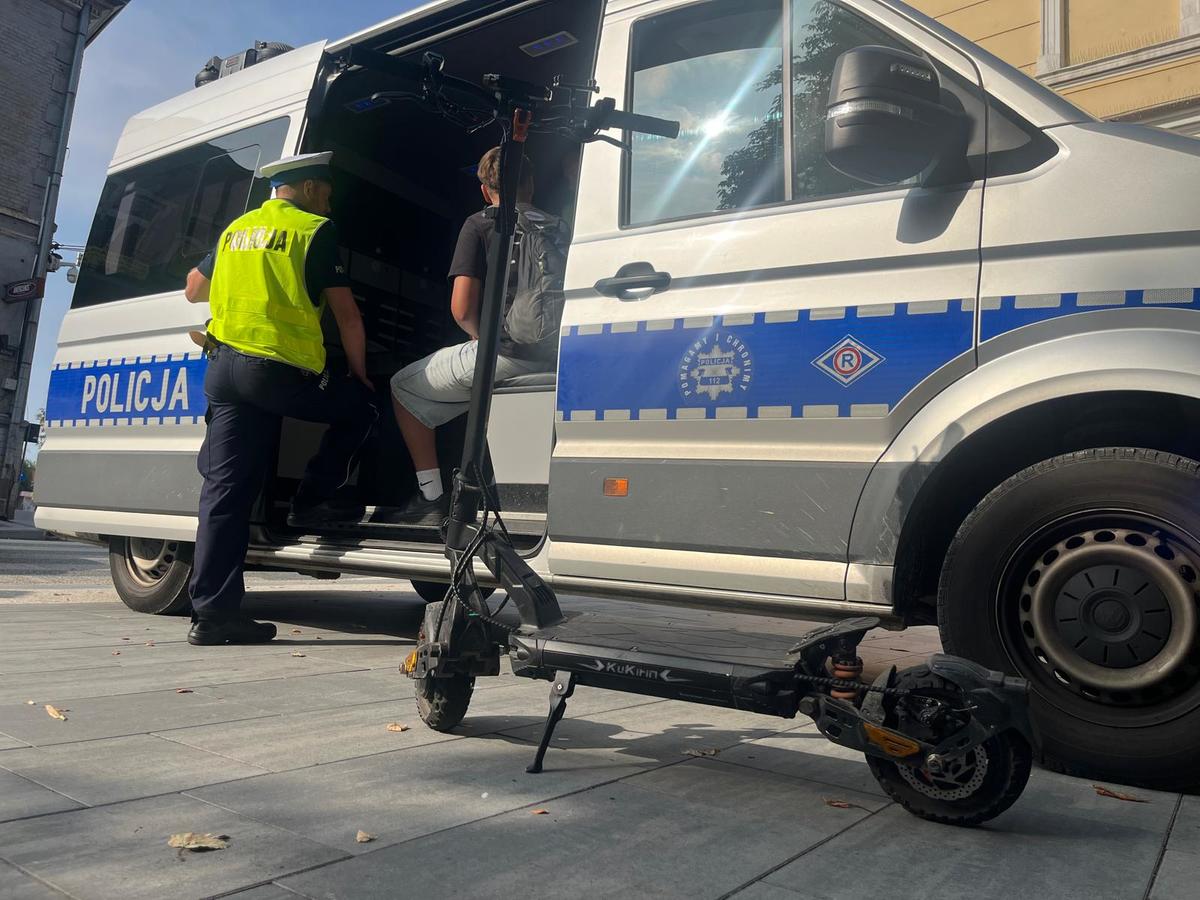 Brzesko. Akcja „Hulajnogi”. Policjanci nałożyli 8 mandatów