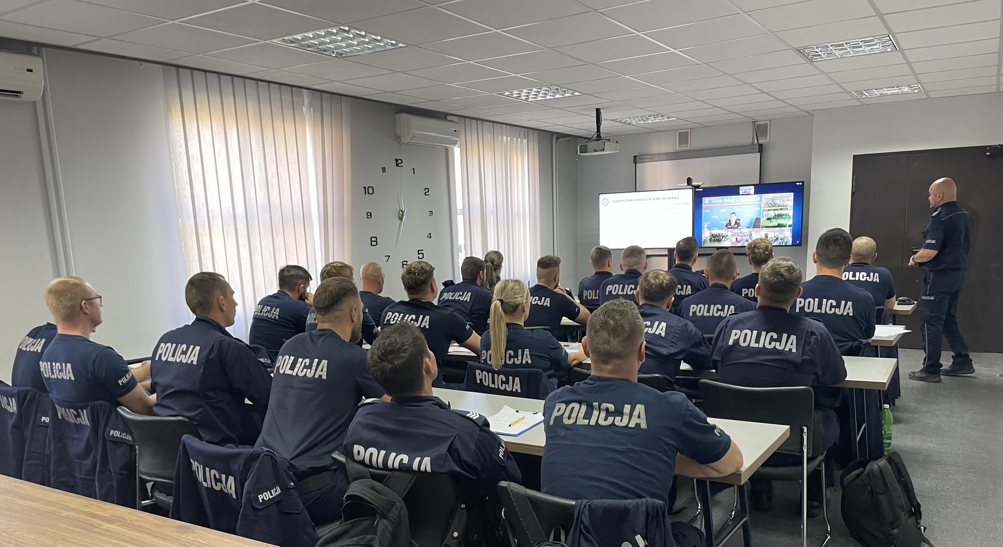 Brzescy funkcjonariusze na kursie aspiranckim