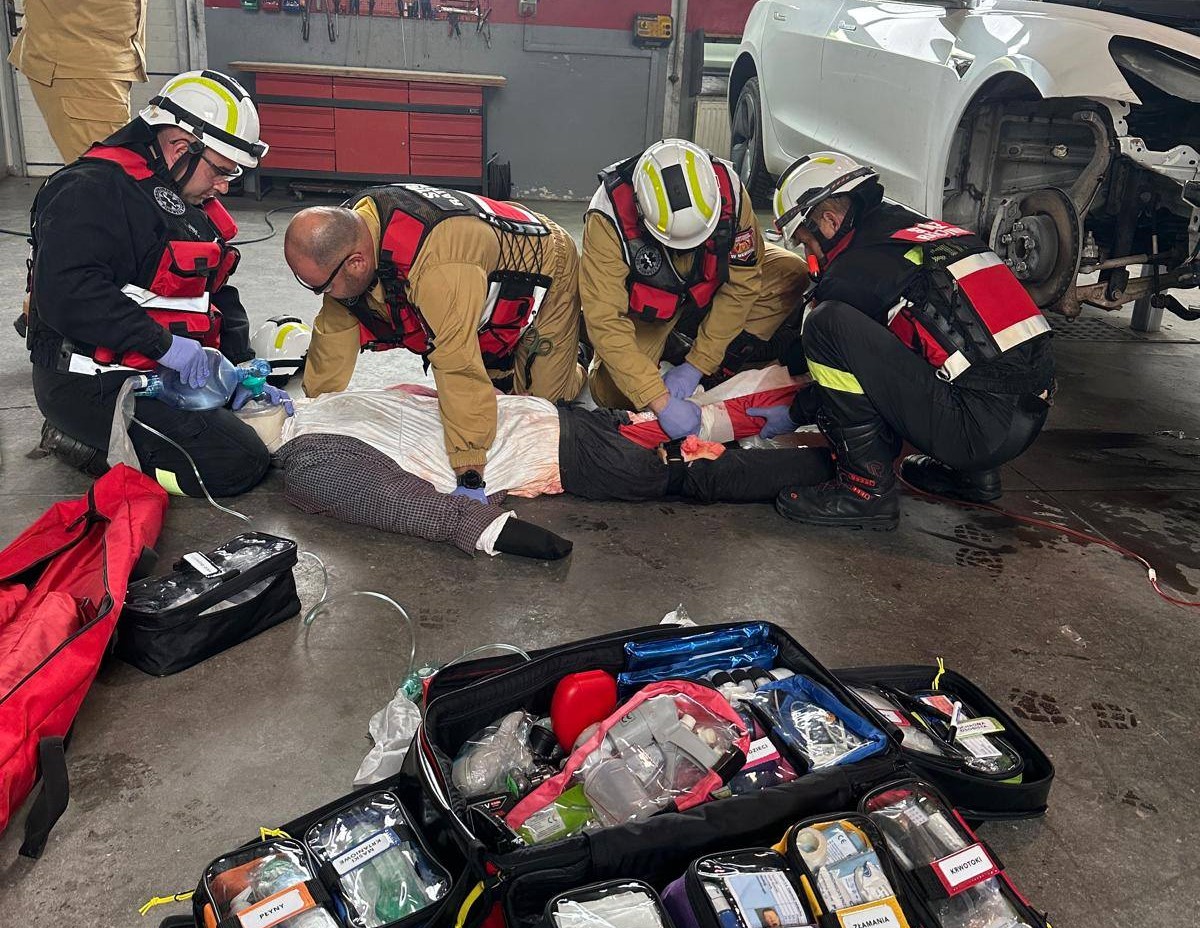 Ratować skuteczniej – ćwiczenia OSP z Powiatu Brzeskiego z Kwalifikowanej Pierwszej Pomocy