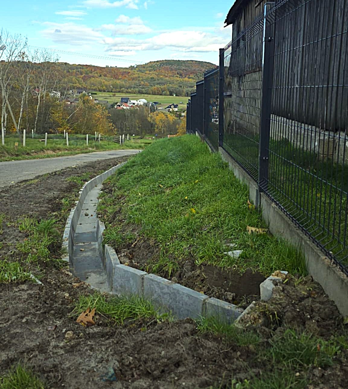 Zakończono prace na drodze gminnej Doły – Na Wzgórze