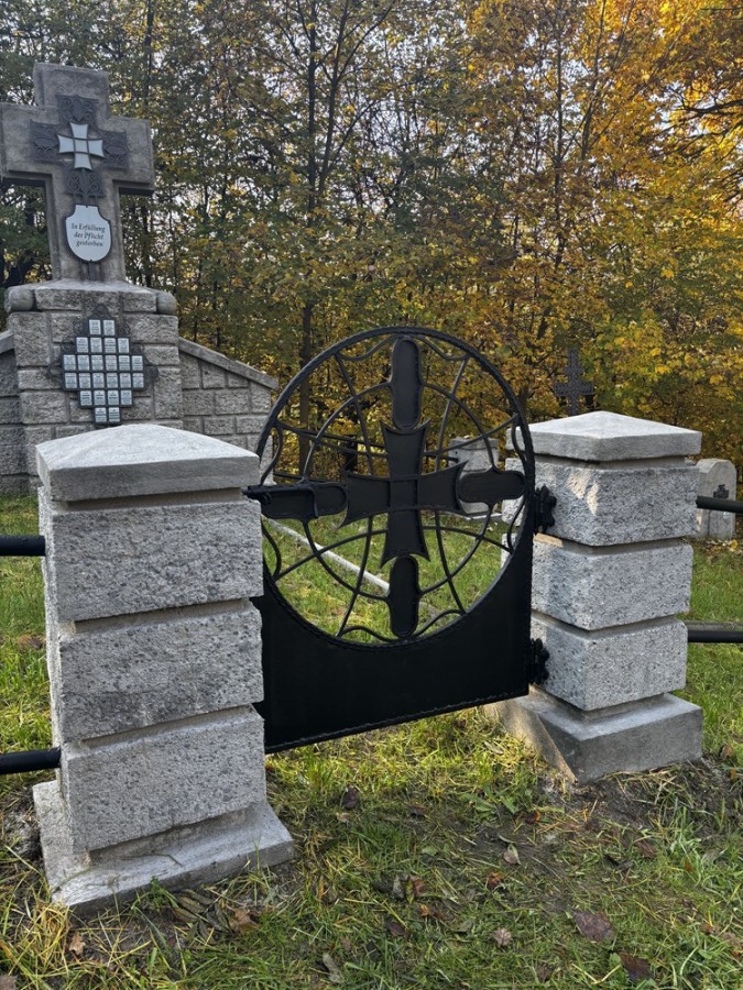 Zakończono remont cmentarza wojennego w Dołach