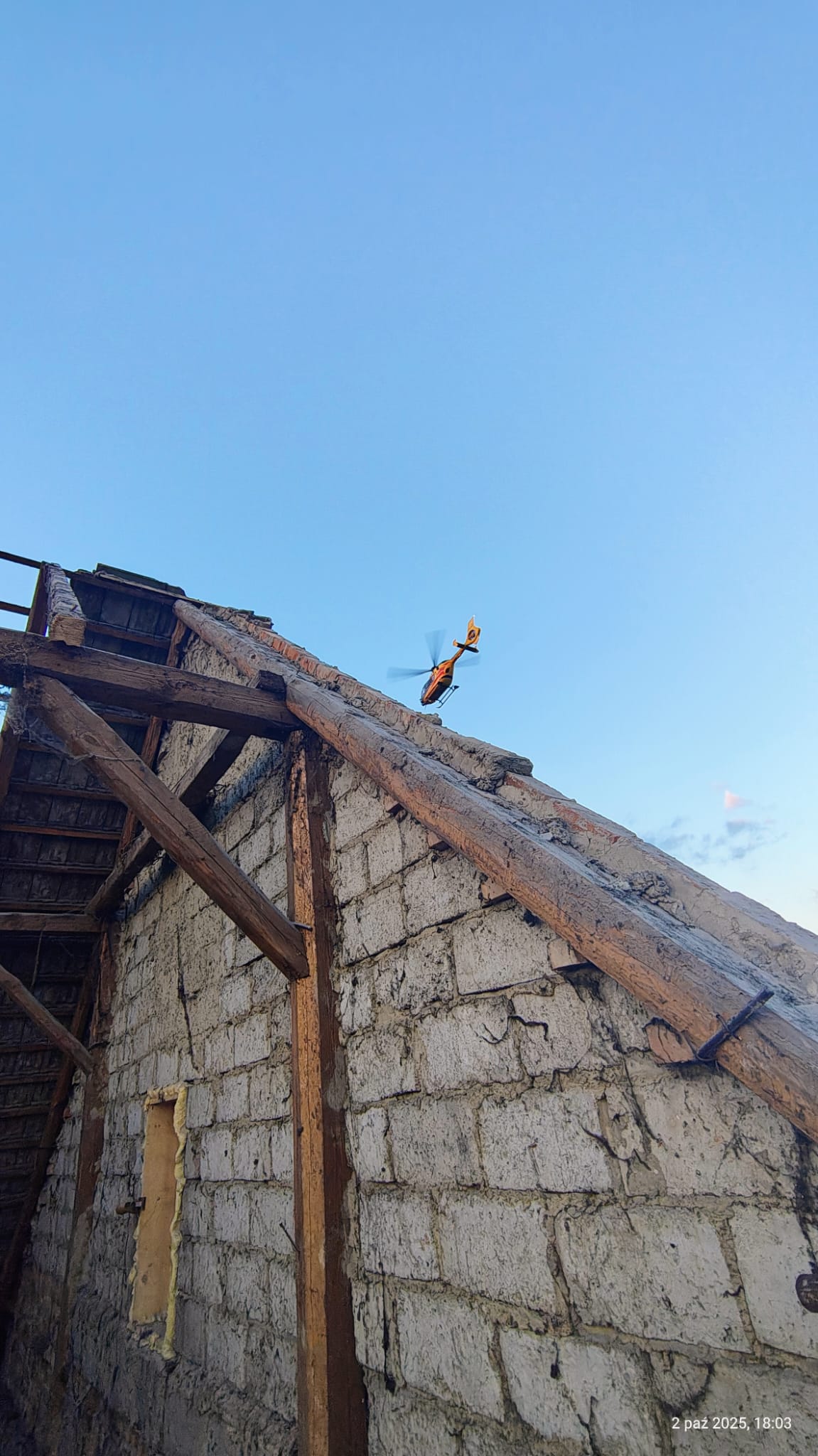 Tragiczny wypadek w Jadownikach. Nie żyje 26-letni mężczyzna.