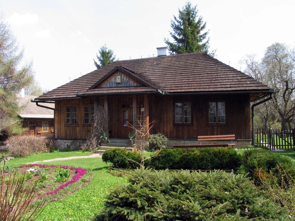 Dworek „Koryznówka” w Nowym Wiśniczu własnością Muzeum Ziemi Tarnowskiej