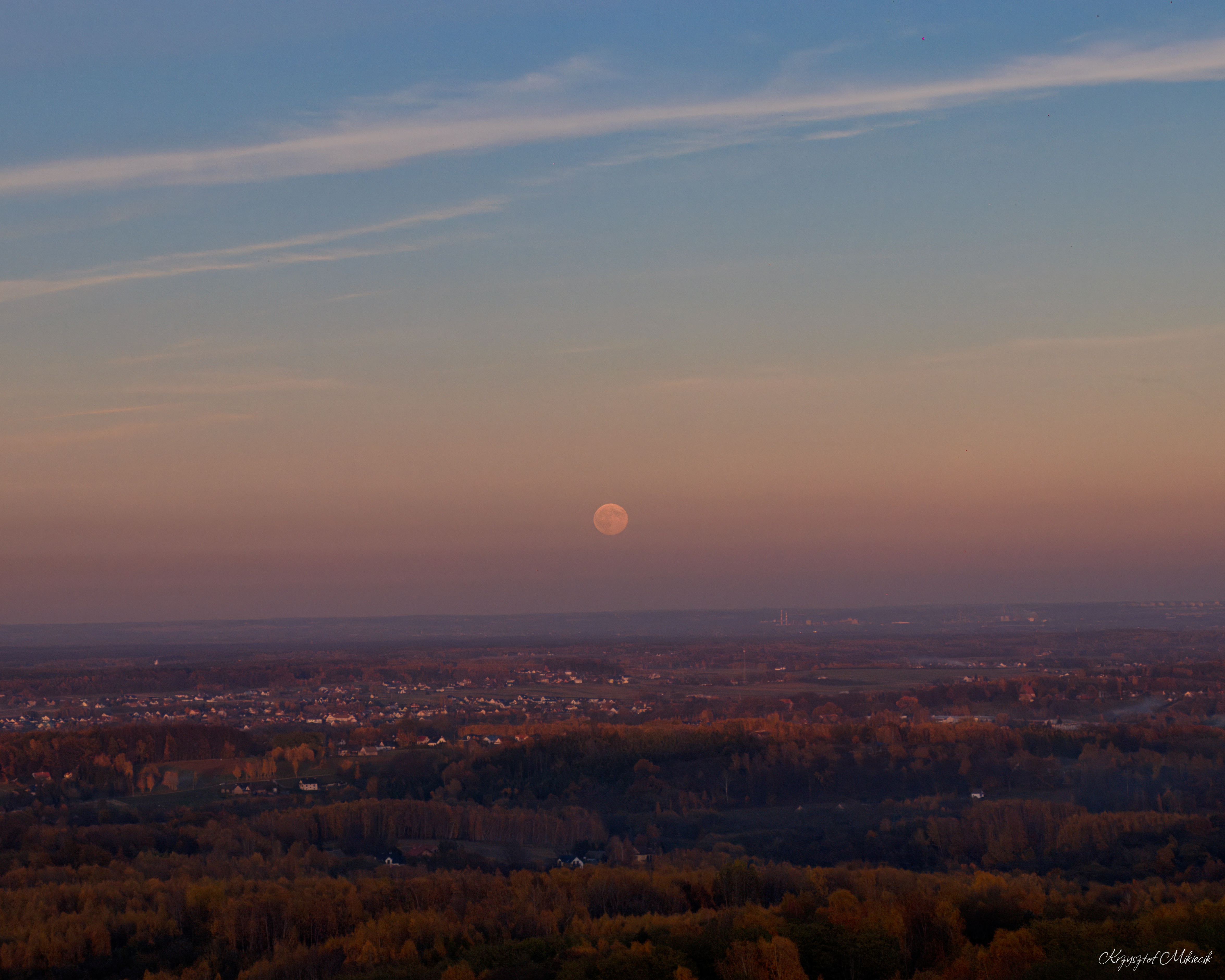 Listopadowa pełnia Księżyca – widok z Bocheńca