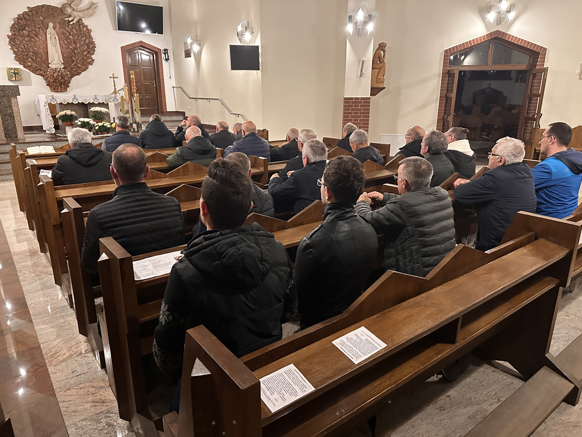 Męski różaniec w Parafii Miłosierdzia Bożego w Brzesku