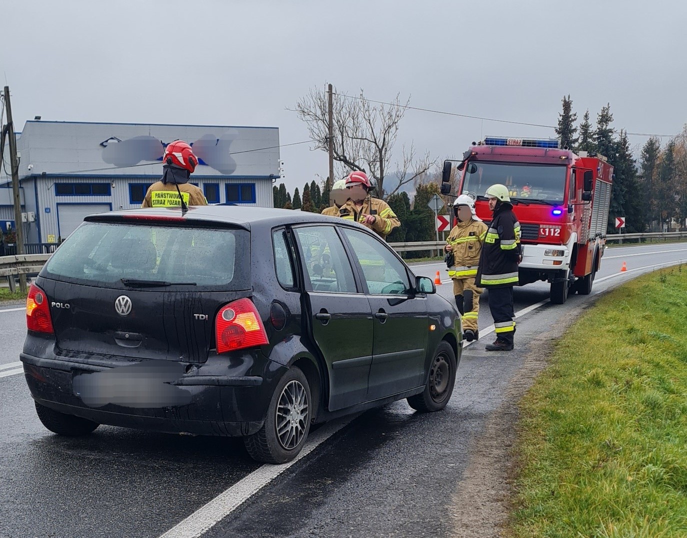 Jurków. Kolizja samochodów osobowych na DK 75 / 8 listopada 2025 r.