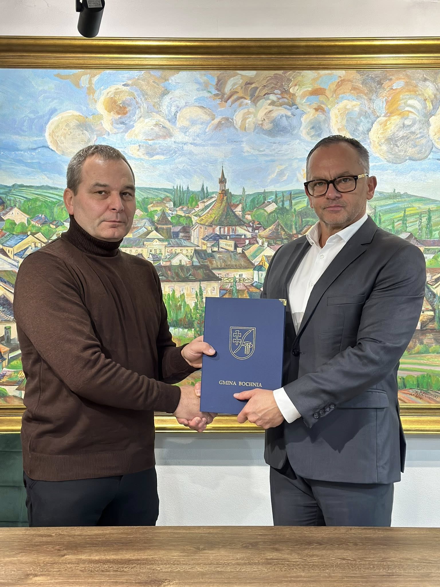 Ponad 0,9 mln na dostawę i montaż lamp solarnych w Gminie Bochnia