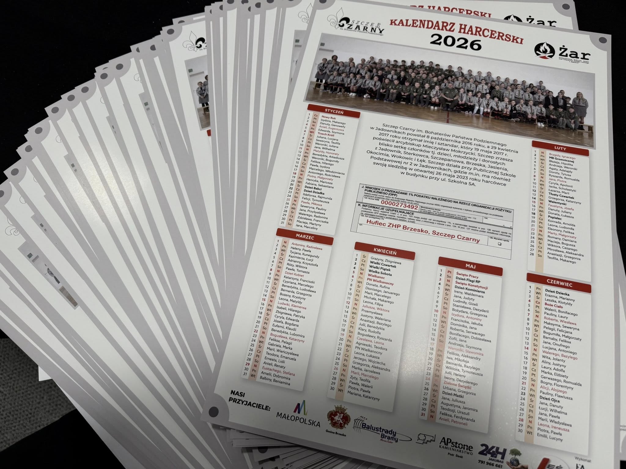 Harcerze z Jadownik rozprowadzają kalendarze. Dochód wesprze rozwój szczepu