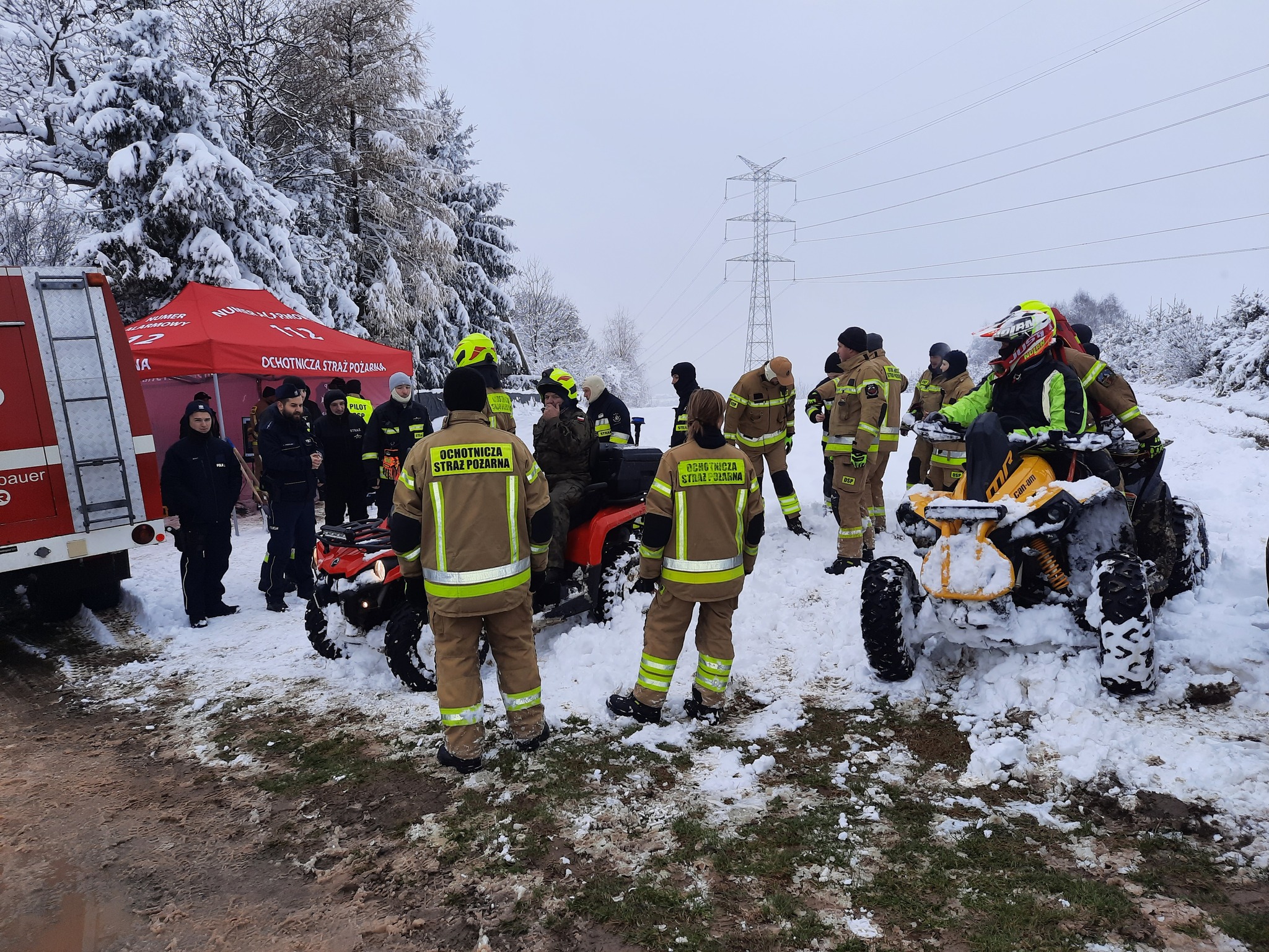 OSP Zawada Uszewska gospodarzem ćwiczeń poszukiwawczo-ratowniczych / zdjęcia