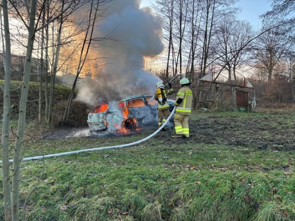 Czchów. Pożar samochodu osobowego / 6 grudnia 2025 r.