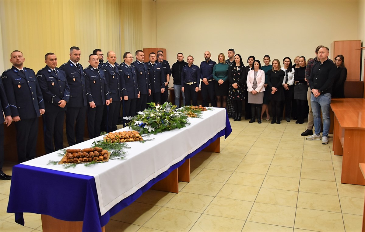 Przedświąteczne spotkanie opłatkowe w bocheńskiej komendzie / zdjęcia