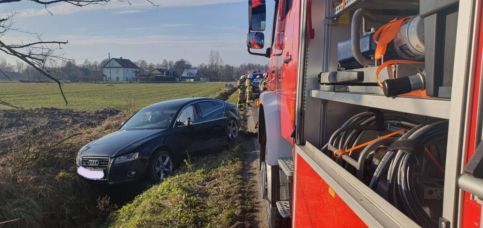 Strzelce Wielkie. Zderzenie samochodów osobowych / 6 grudnia 2025 r.