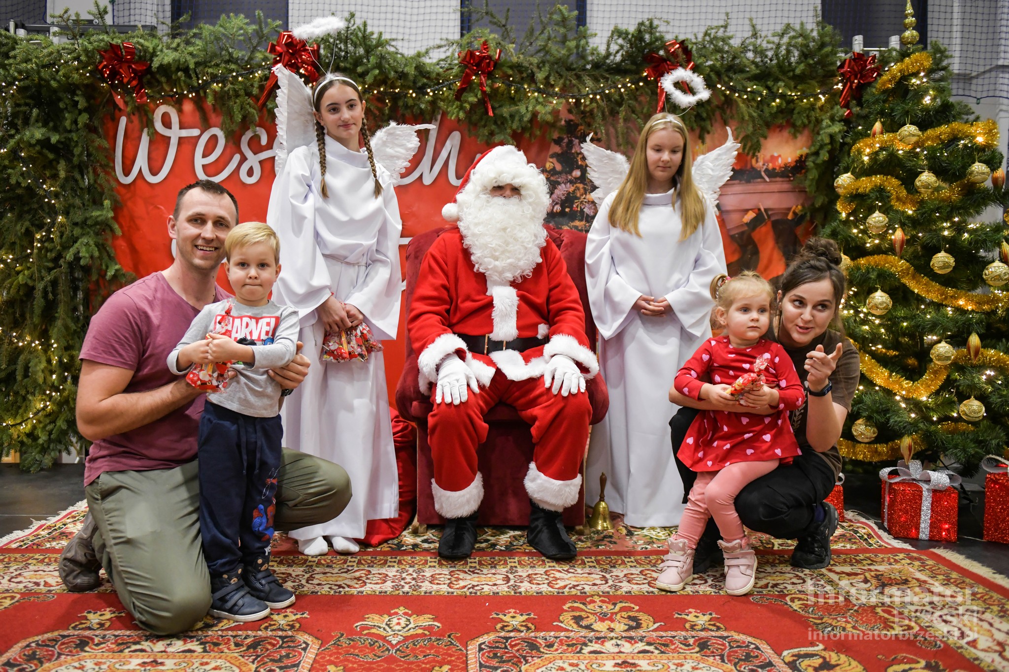 Spotkanie ze Świętym Mikołajem w Dębnie / zdjęcia
