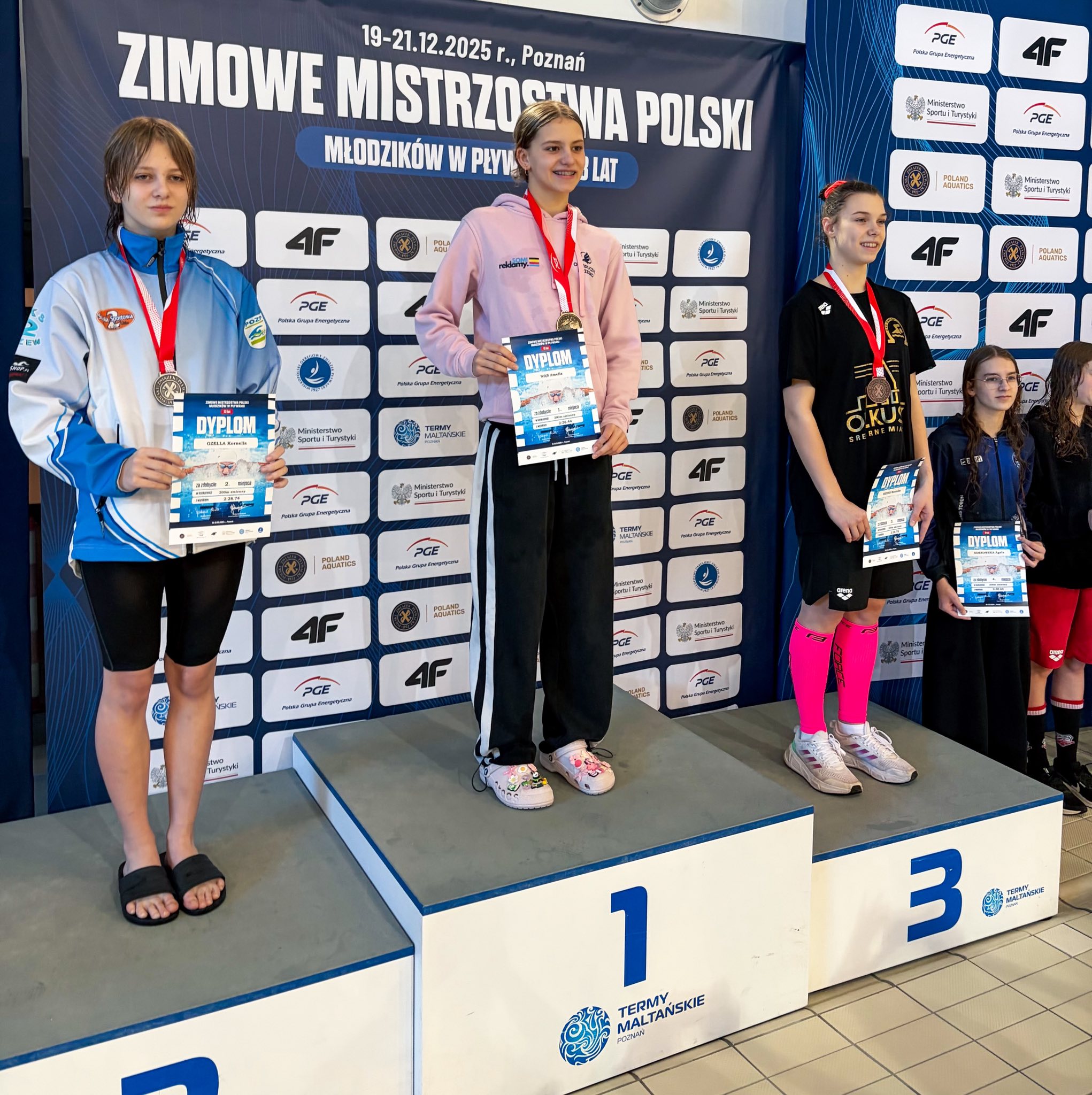 Amelia Wąs (Olimpijczyk Brzesko) złotą medalistką w pływaniu na 200 m stylem zmiennym