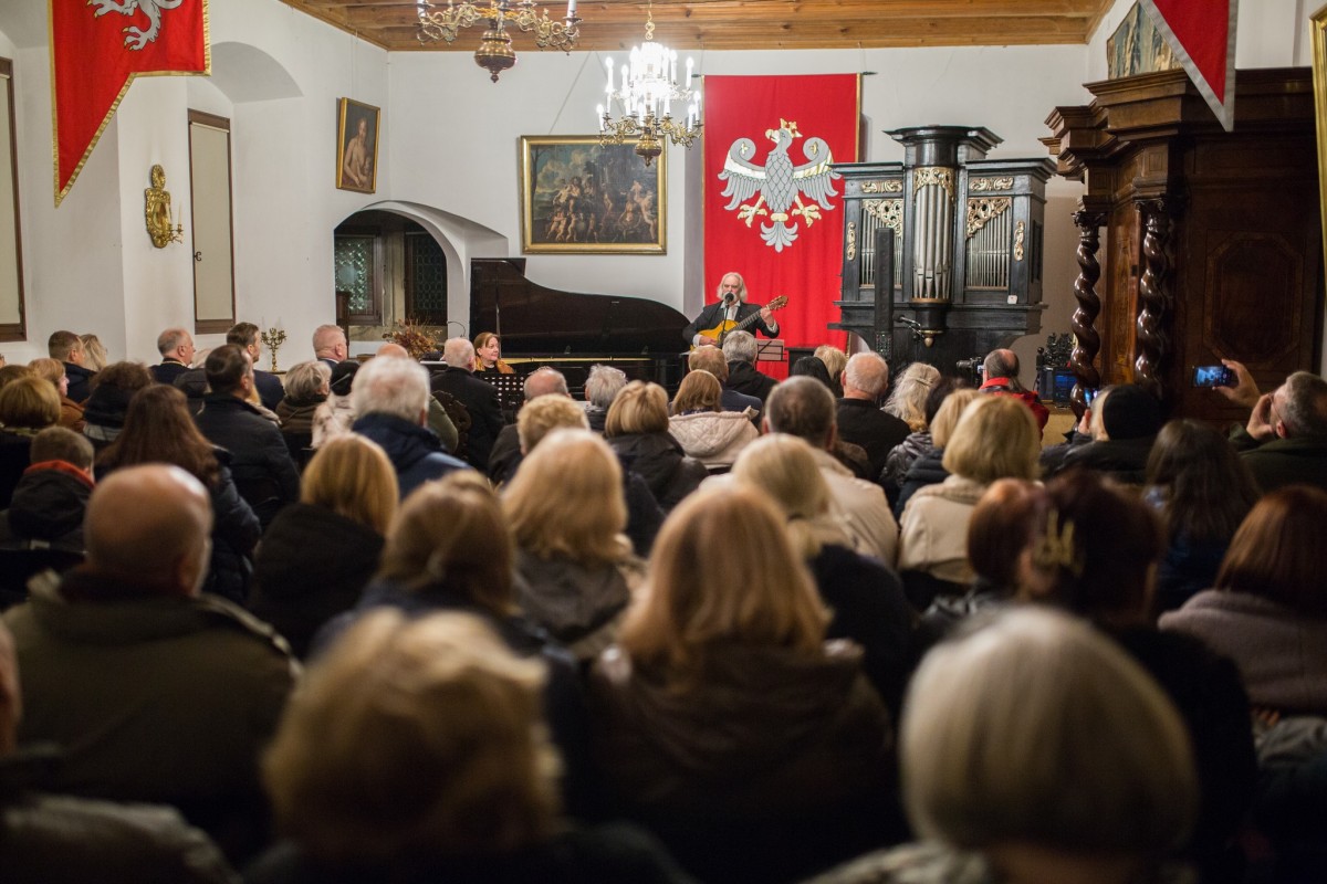 Dębno. Ostatnie Zimowe Spotkania przy Miodzie przed wielkim remontem