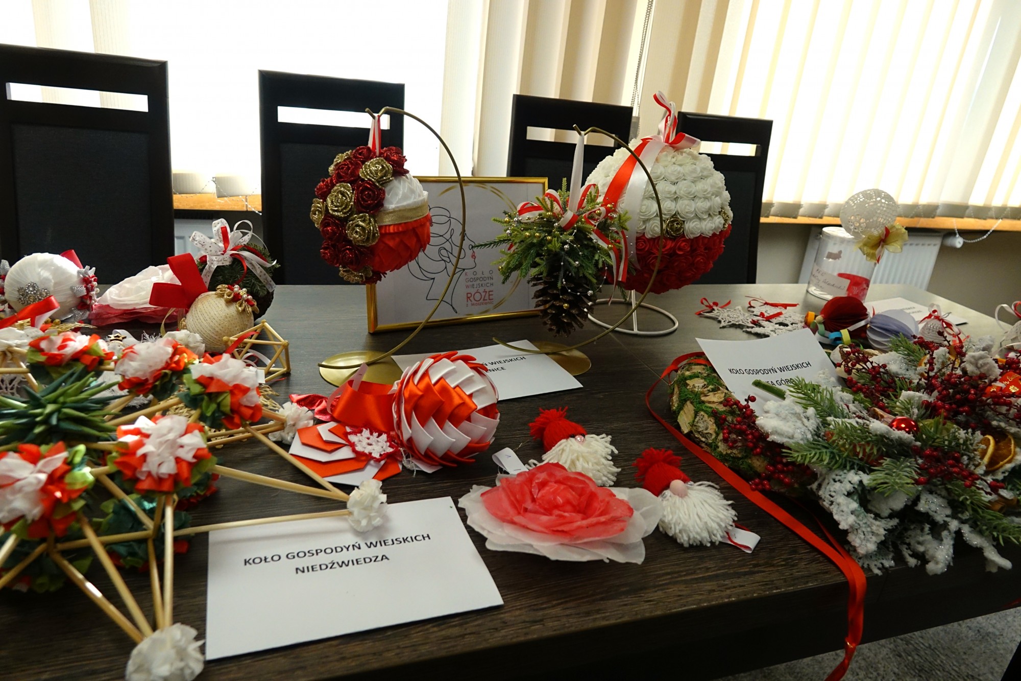 Bożonarodzeniowe rękodzieło z Gminy Dębno – lokalna tradycja na europejskiej arenie