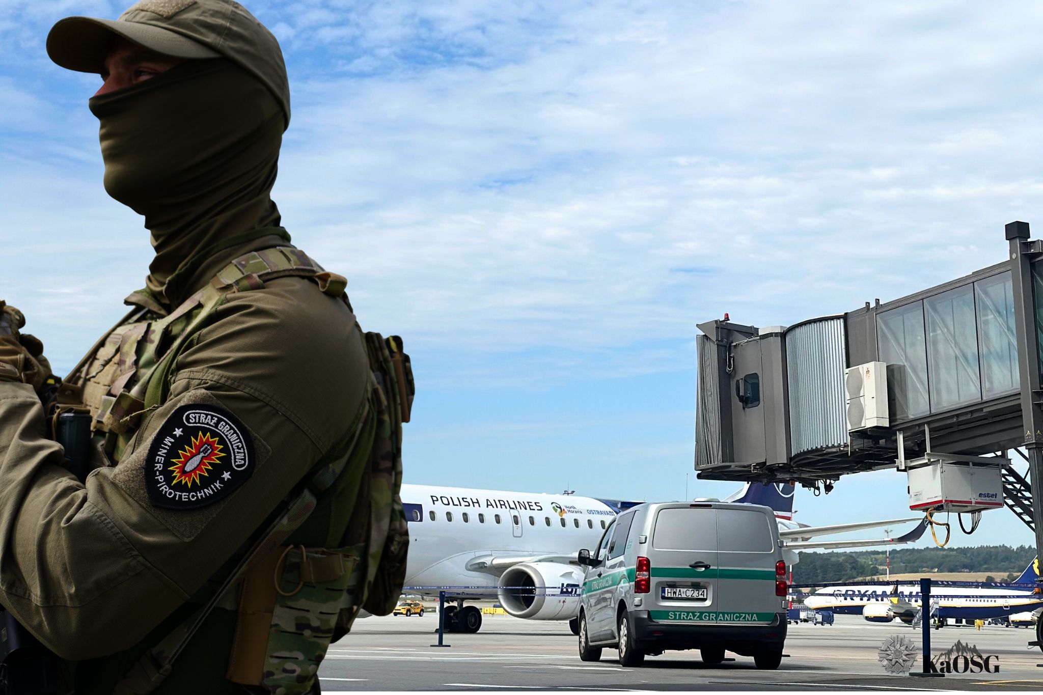 Gorąca doba na lotnisku. KaOSG podsumowuje interwencje