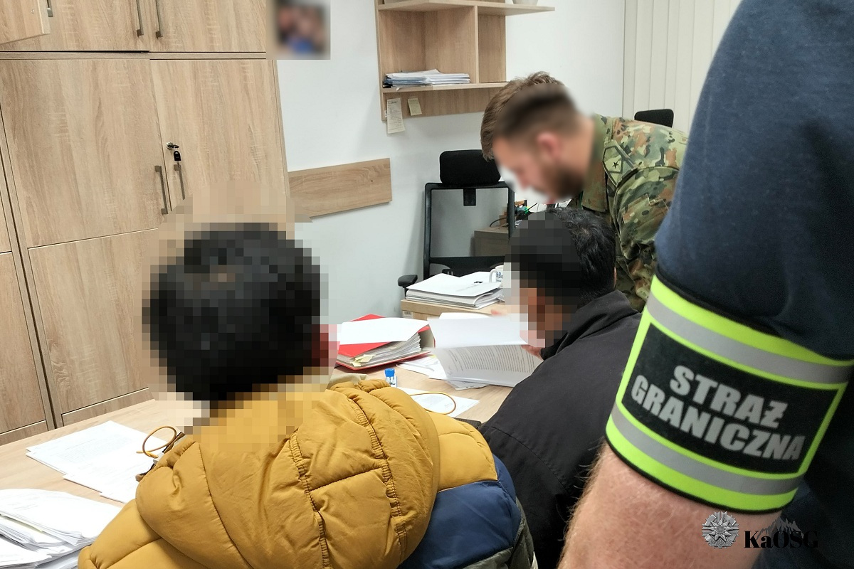 Dwóch obywateli Bangladeszu zatrzymanych za nielegalną pracę w Powiecie Bocheńskim