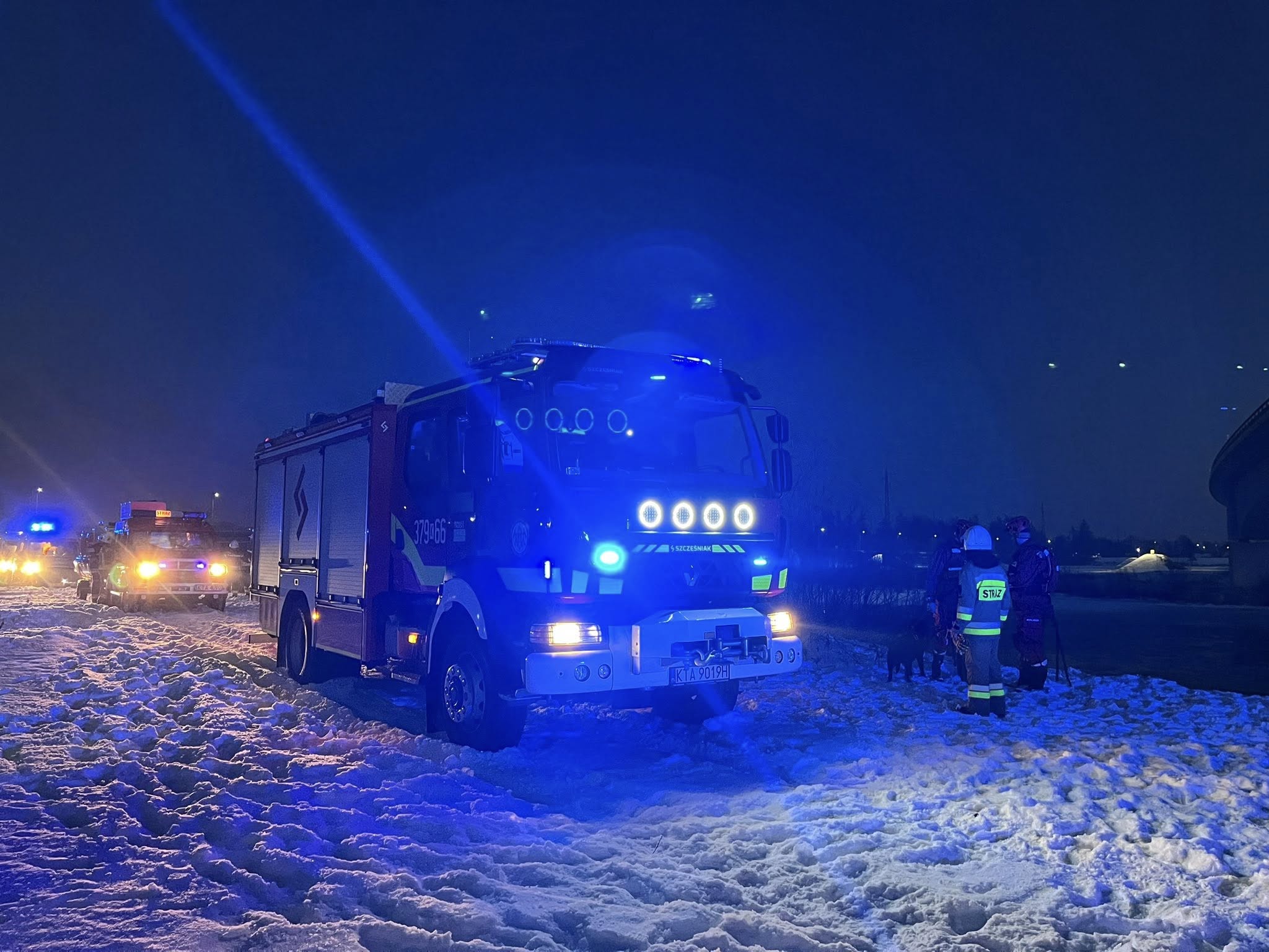 Wpadli do Dunajca. Weszli na lód za swoim psem