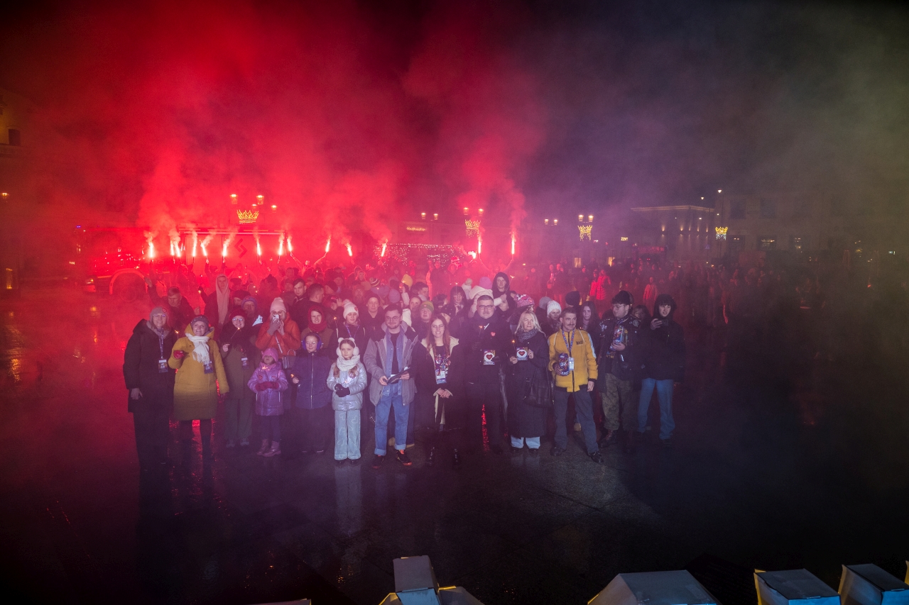 Bocheńszczyzna zagrała z WOŚP – mimo chłodu, z gorącym sercem. Zebrano ponad 142 tysiące złotych!