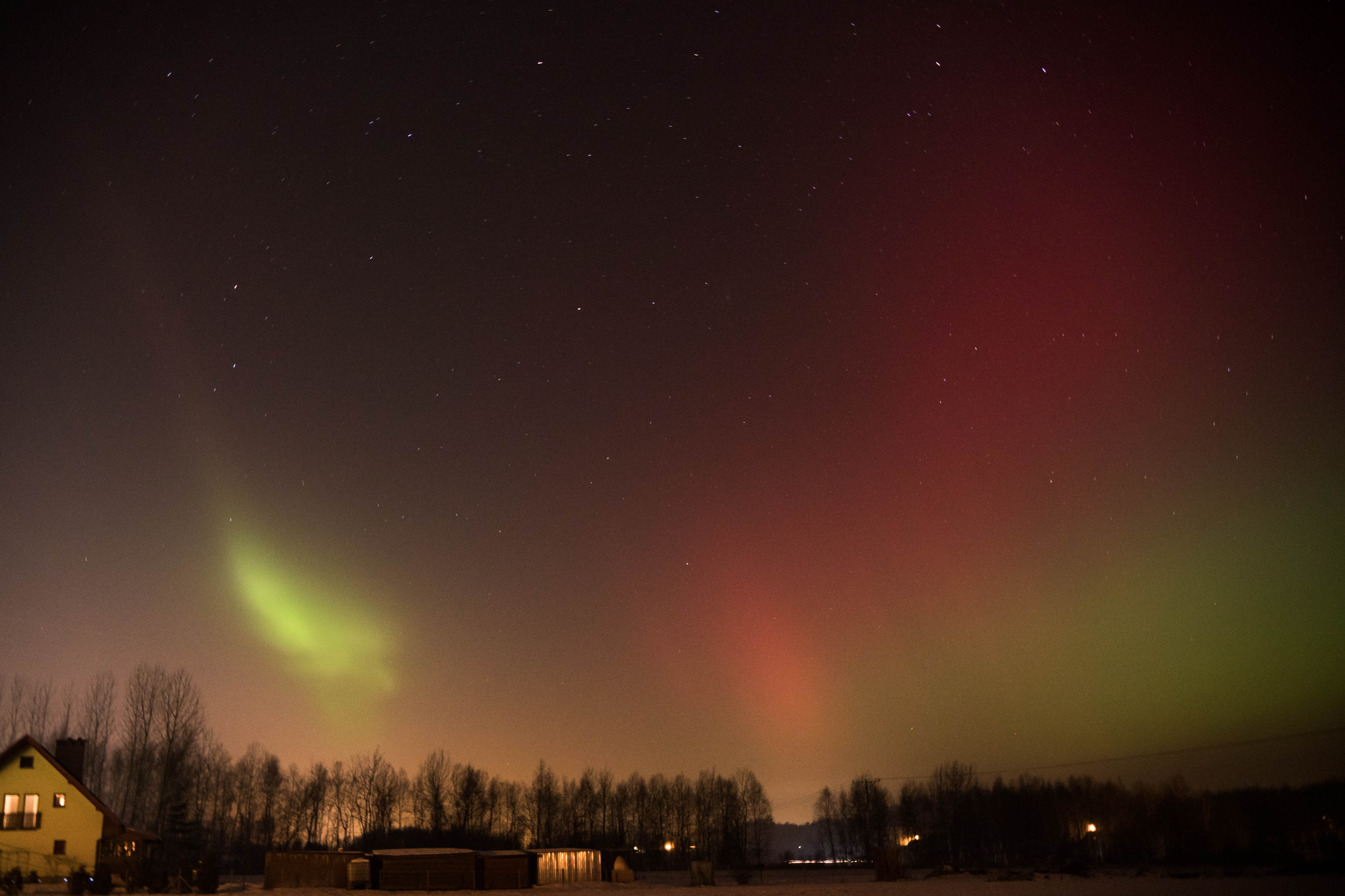 Barwne widowisko na nocnym niebie nad Powiatem Brzeskim / 19 stycznia 2026 r.