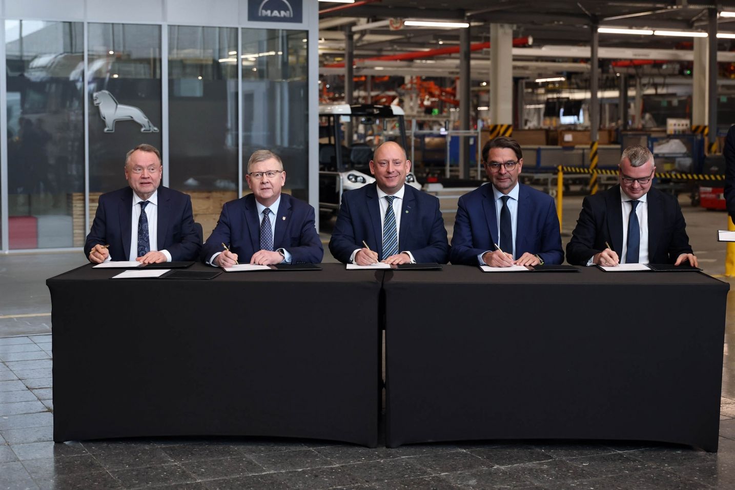 Silne poparcie dla inwestycji MAN w Niepołomicach