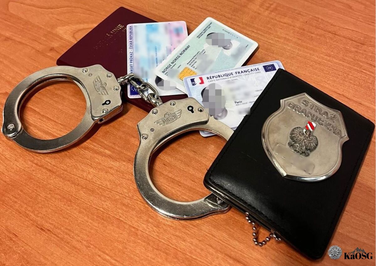 Podwójna odprawa i fałszywe dokumenty – funkcjonariusze KaOSG udaremnili próbę nielegalnego wylotu