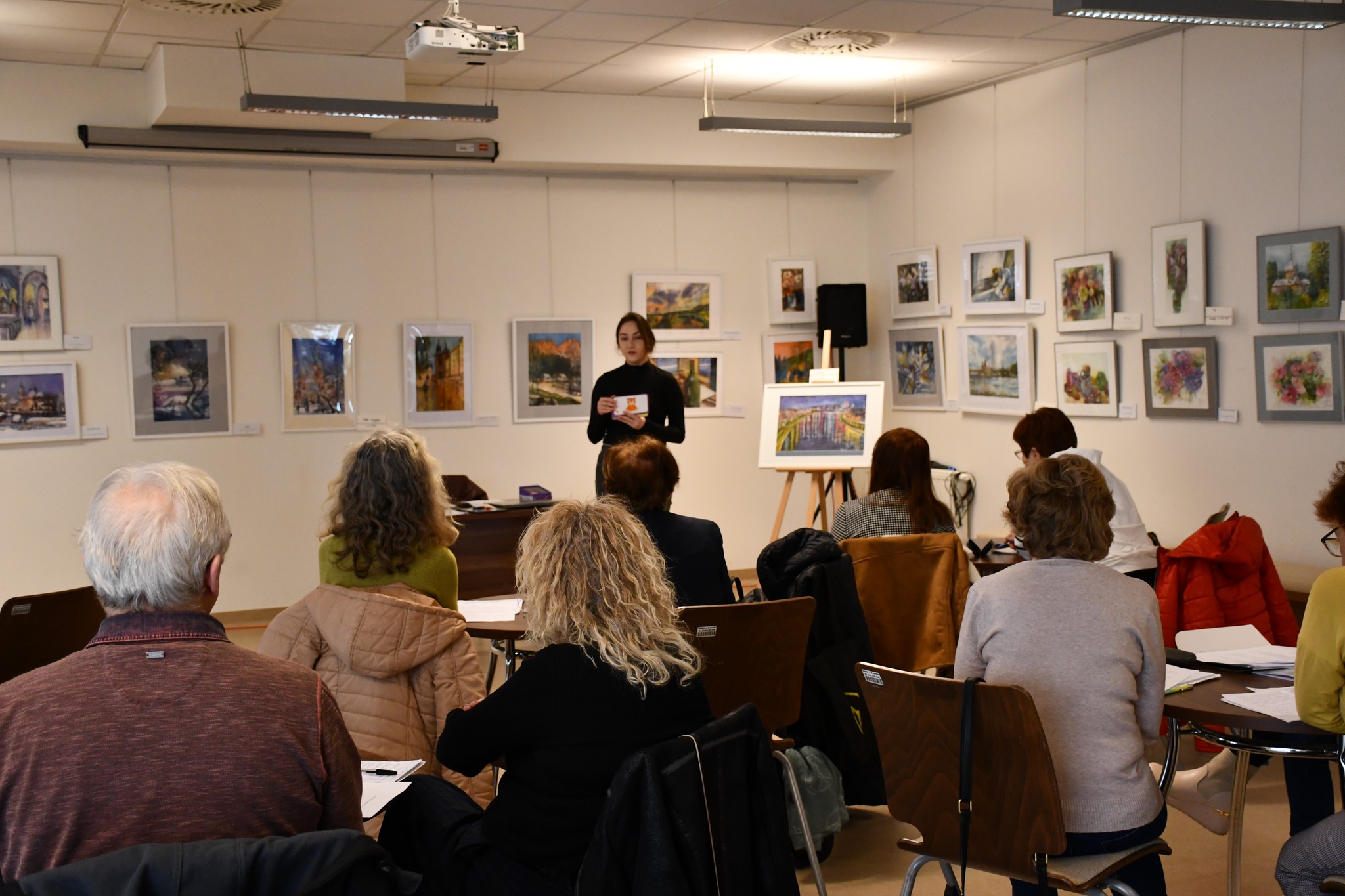 Biblioteka Brzesko. Seniorzy wrócili do rozmówek po angielsku