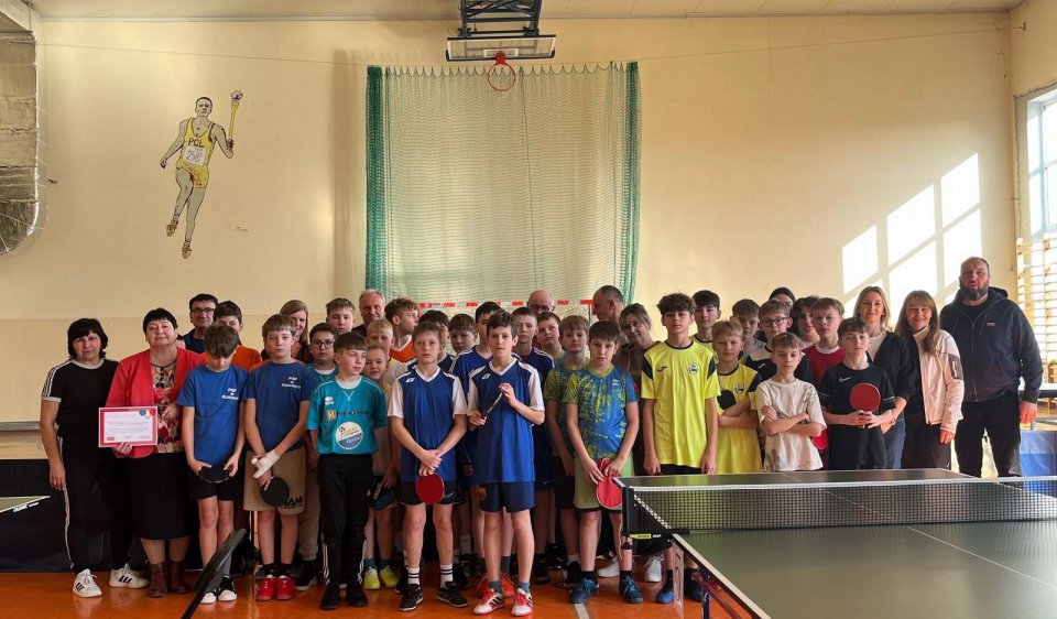 Udany występ uczniów z Rzezawy w zawodach powiatowych